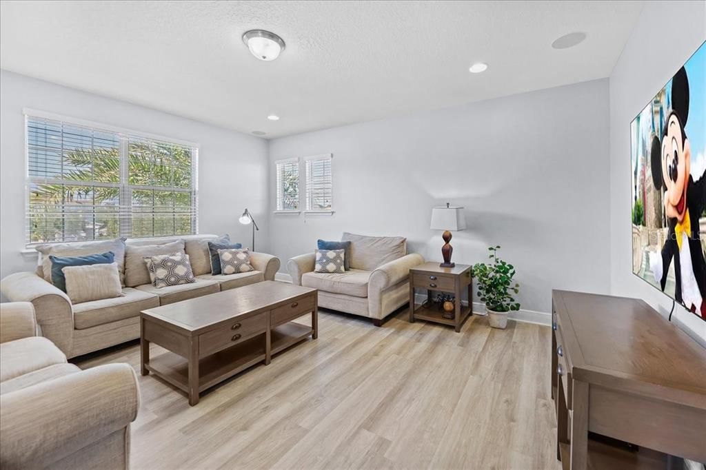 На продажу: $1,390,000 (4 спален, 3 ванн, 3050 Квадратных фут)