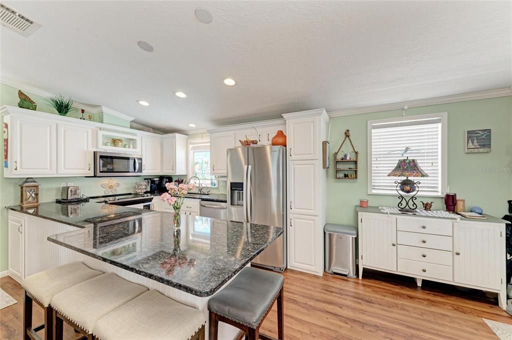 En Venta: $350,000 (2 camas, 2 baños, 864 Pies cuadrados)