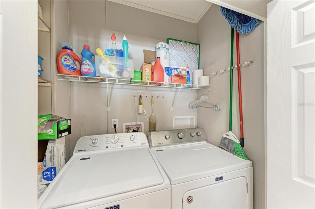 En Venta: $350,000 (2 camas, 2 baños, 864 Pies cuadrados)