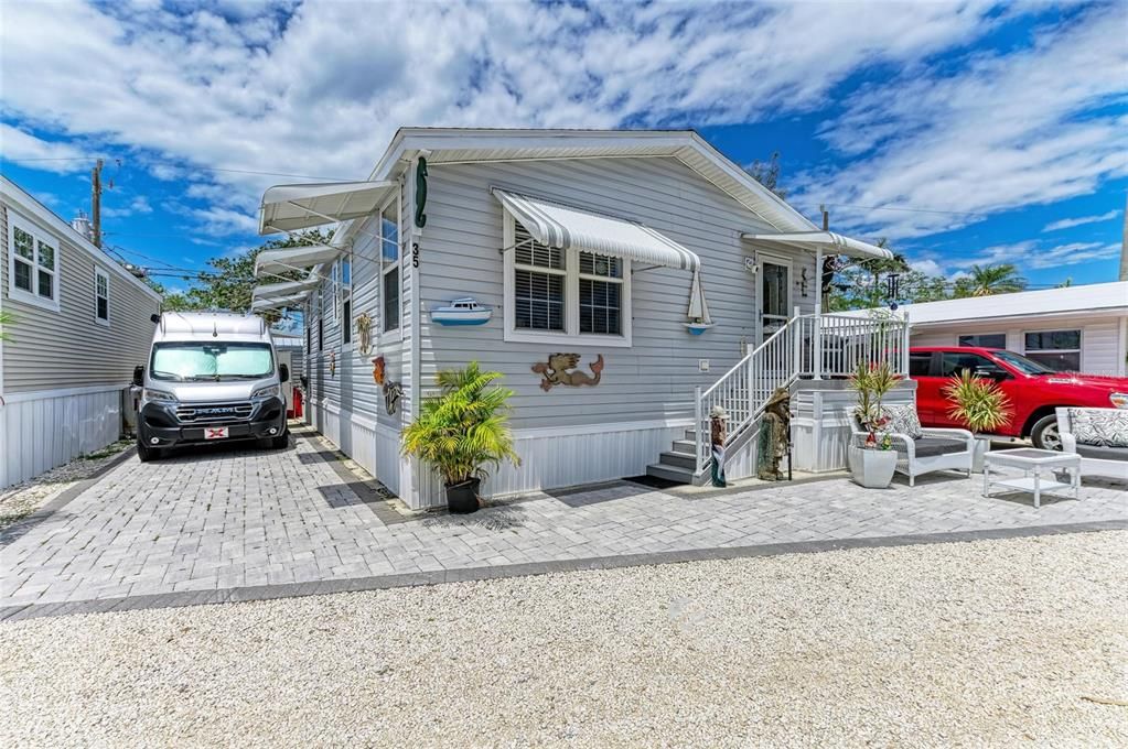 En Venta: $350,000 (2 camas, 2 baños, 864 Pies cuadrados)