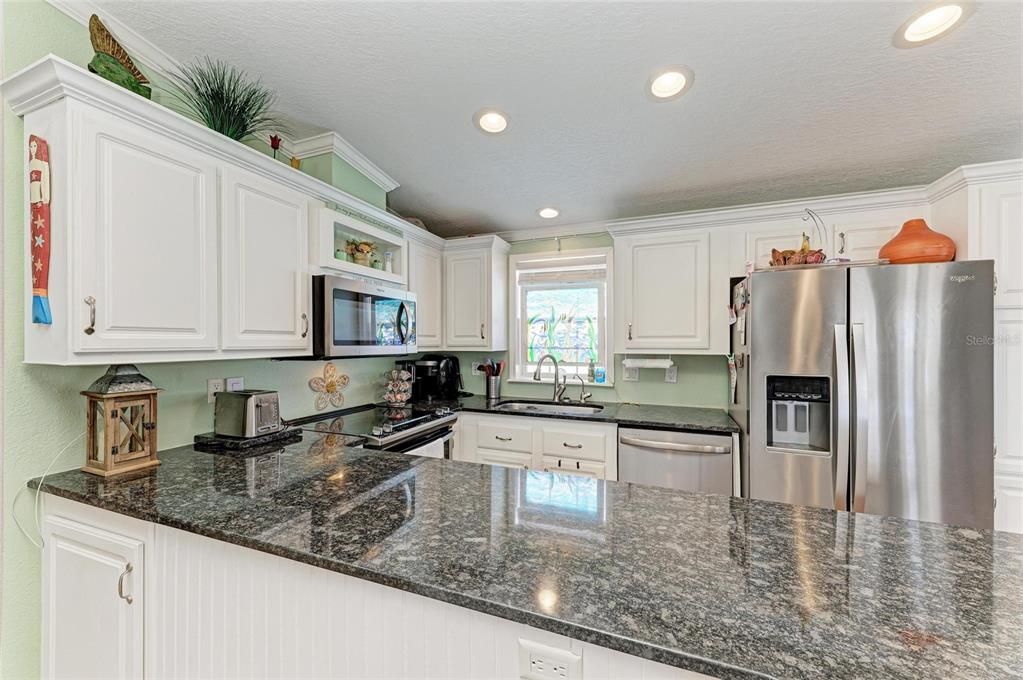 En Venta: $350,000 (2 camas, 2 baños, 864 Pies cuadrados)