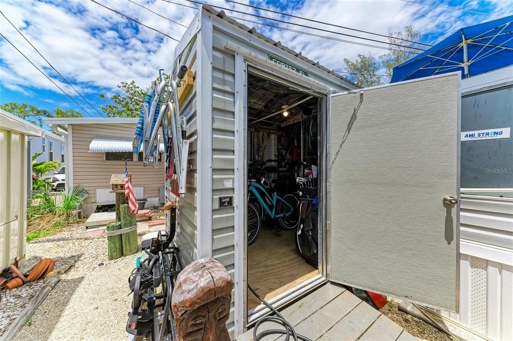 En Venta: $350,000 (2 camas, 2 baños, 864 Pies cuadrados)