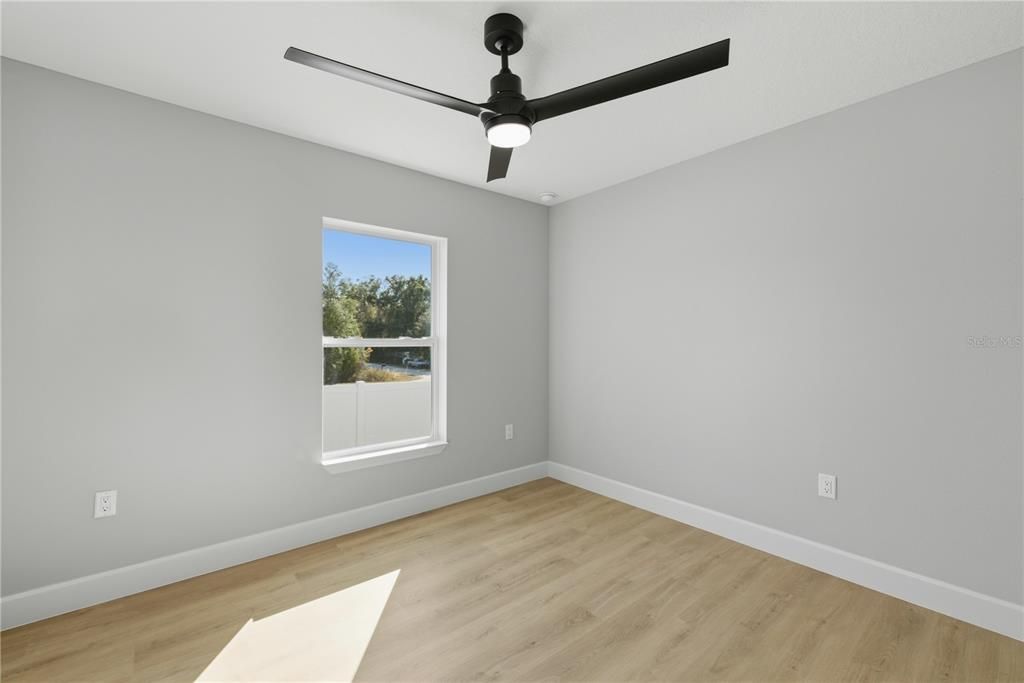 For Sale: $274,900 (3 beds, 2 baths, 1492 Square Feet)