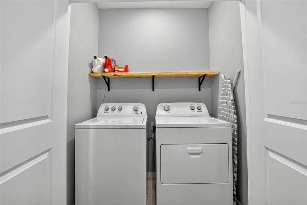 For Sale: $295,000 (3 beds, 2 baths, 1695 Square Feet)