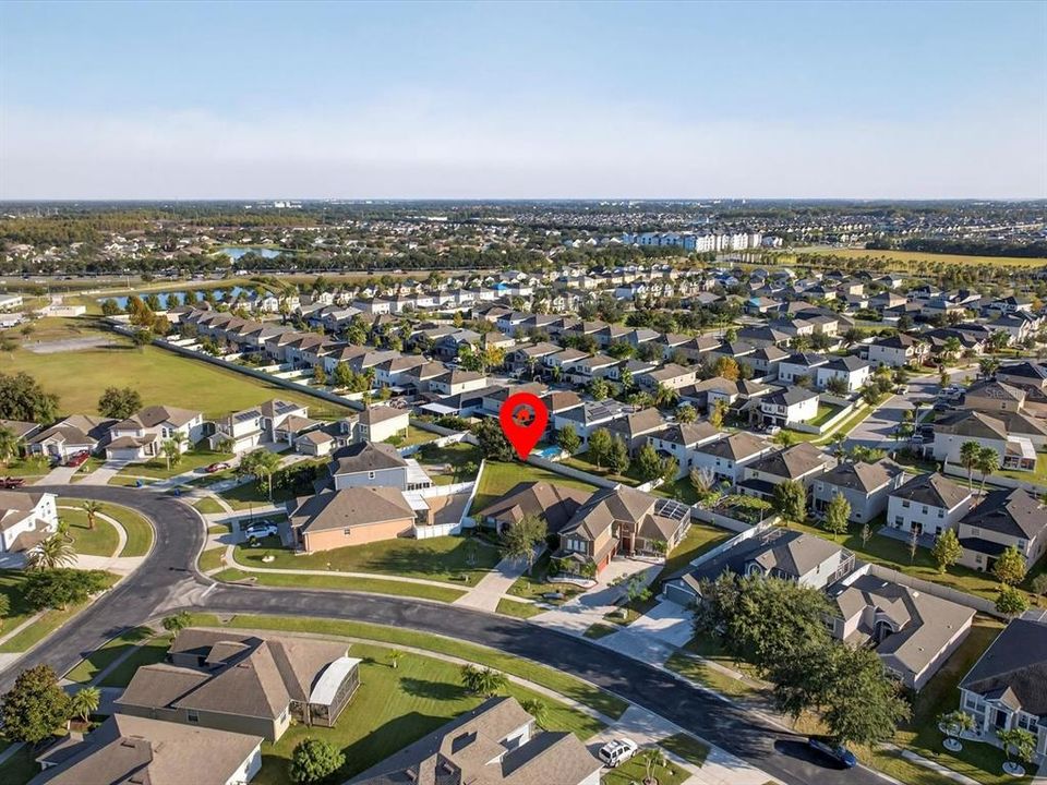 Под контрактом: $445,000 (3 спален, 2 ванн, 1942 Квадратных фут)