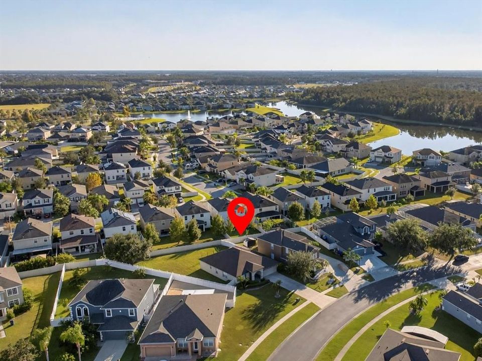 Под контрактом: $445,000 (3 спален, 2 ванн, 1942 Квадратных фут)