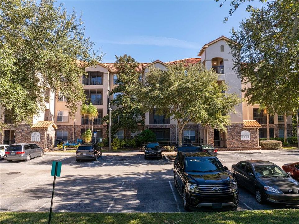 For Sale: $249,999 (3 beds, 2 baths, 1244 Square Feet)