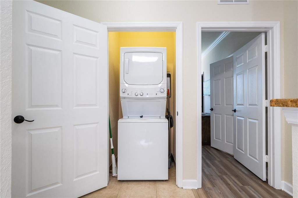 For Sale: $249,999 (3 beds, 2 baths, 1244 Square Feet)