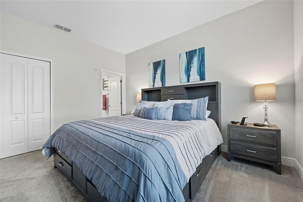 For Rent: $2,800 (4 beds, 4 baths, 2537 Square Feet)