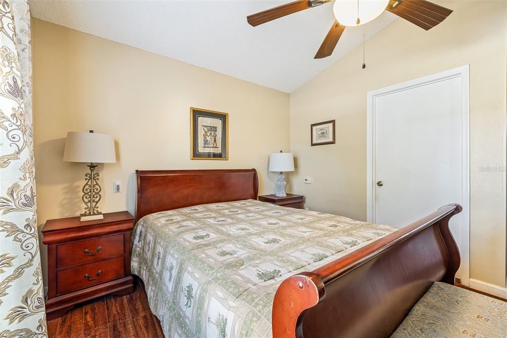 For Sale: $275,000 (3 beds, 2 baths, 1177 Square Feet)