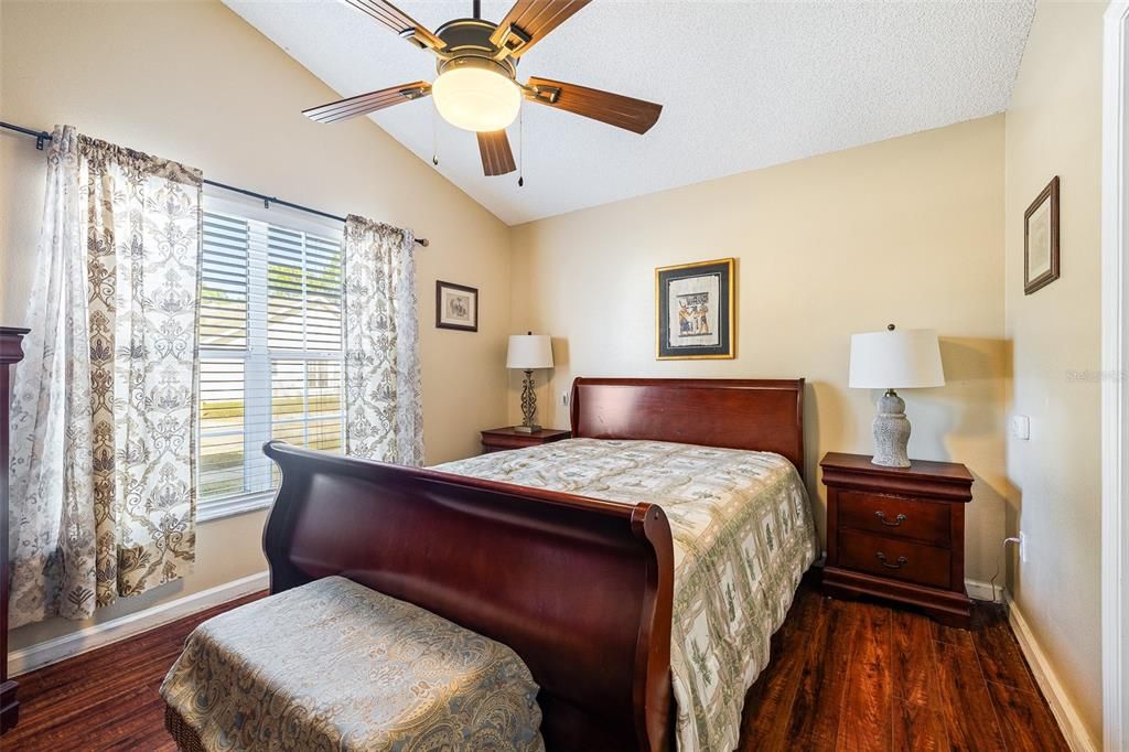 For Sale: $275,000 (3 beds, 2 baths, 1177 Square Feet)