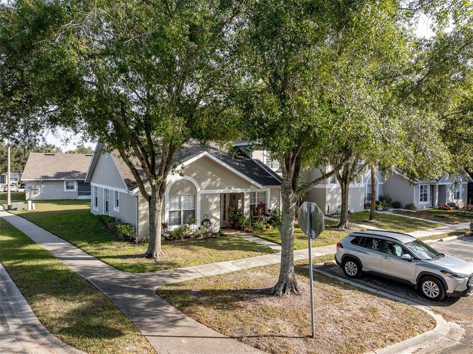 For Sale: $275,000 (3 beds, 2 baths, 1177 Square Feet)