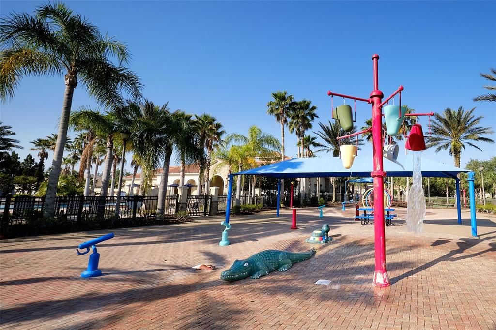 For Sale: $569,000 (4 beds, 3 baths, 2727 Square Feet)