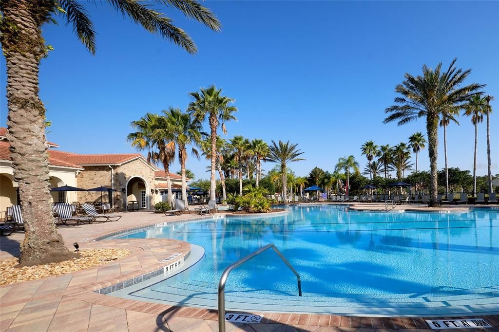 For Sale: $569,000 (4 beds, 3 baths, 2727 Square Feet)