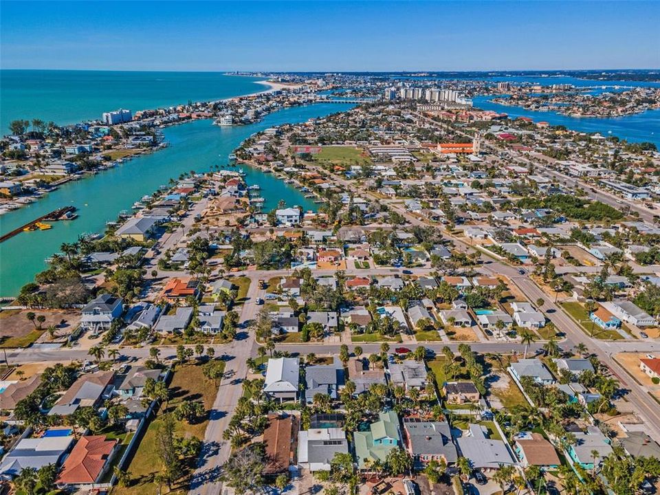 На продажу: $624,900 (3 спален, 2 ванн, 1114 Квадратных фут)