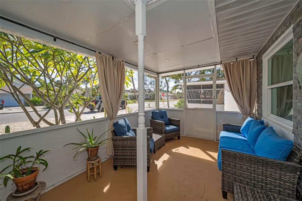 На продажу: $624,900 (3 спален, 2 ванн, 1114 Квадратных фут)