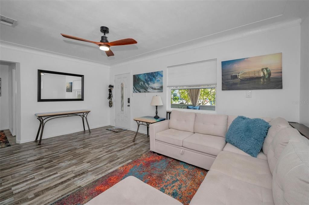 На продажу: $624,900 (3 спален, 2 ванн, 1114 Квадратных фут)