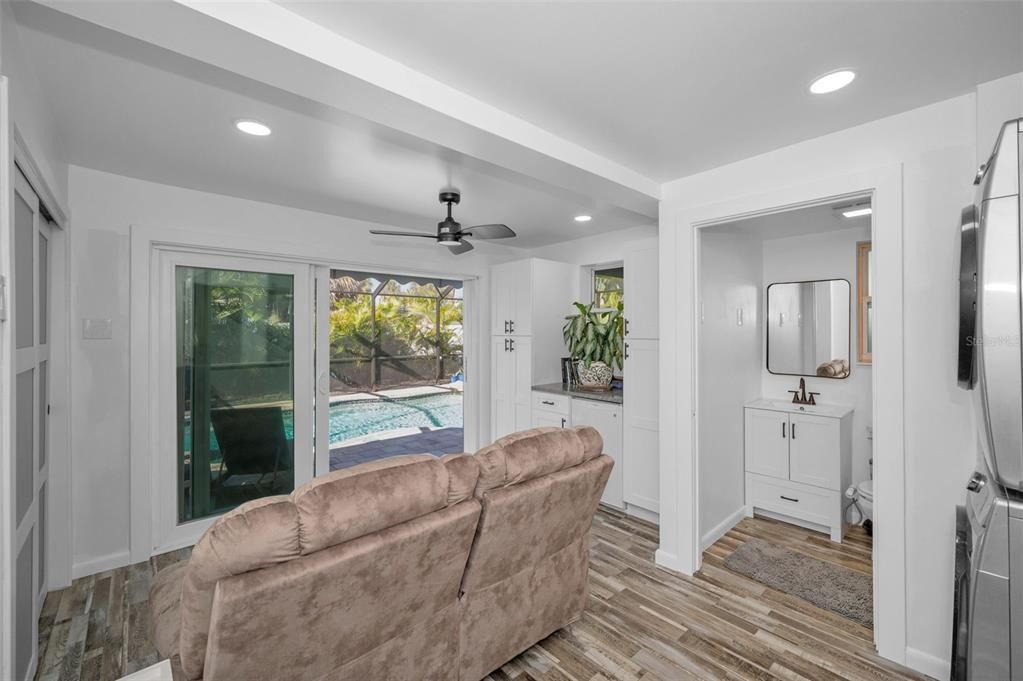 На продажу: $624,900 (3 спален, 2 ванн, 1114 Квадратных фут)