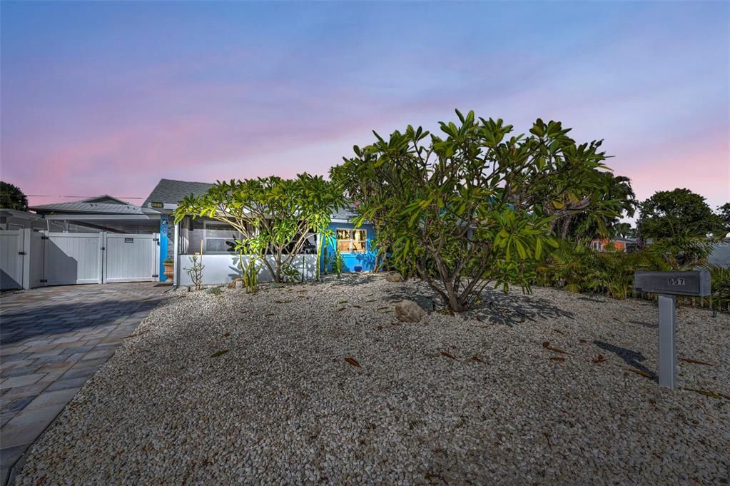 На продажу: $624,900 (3 спален, 2 ванн, 1114 Квадратных фут)