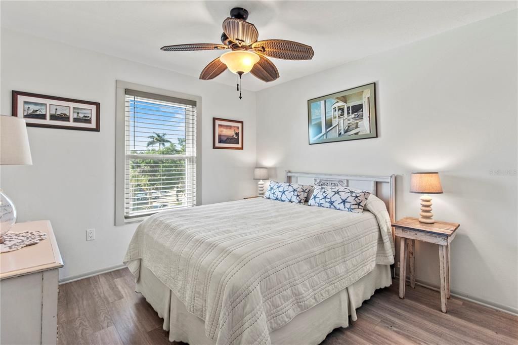 На продажу: $875,000 (3 спален, 2 ванн, 1536 Квадратных фут)