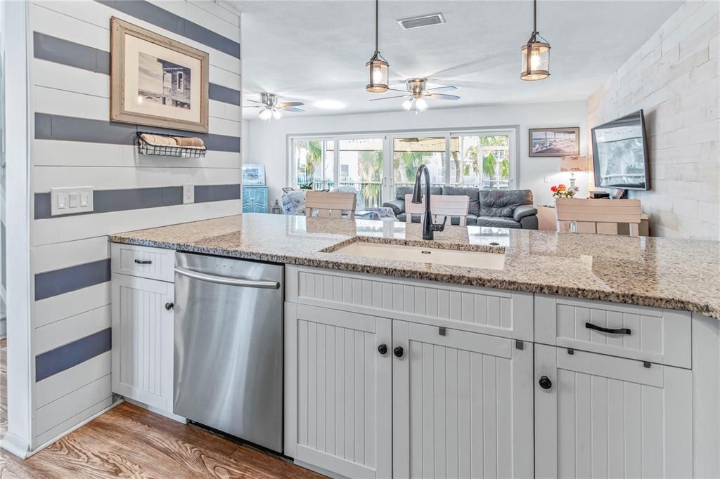 На продажу: $875,000 (3 спален, 2 ванн, 1536 Квадратных фут)