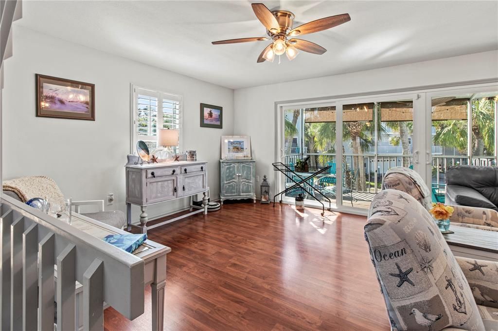 На продажу: $875,000 (3 спален, 2 ванн, 1536 Квадратных фут)