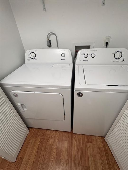 На продажу: $189,999 (2 спален, 2 ванн, 938 Квадратных фут)