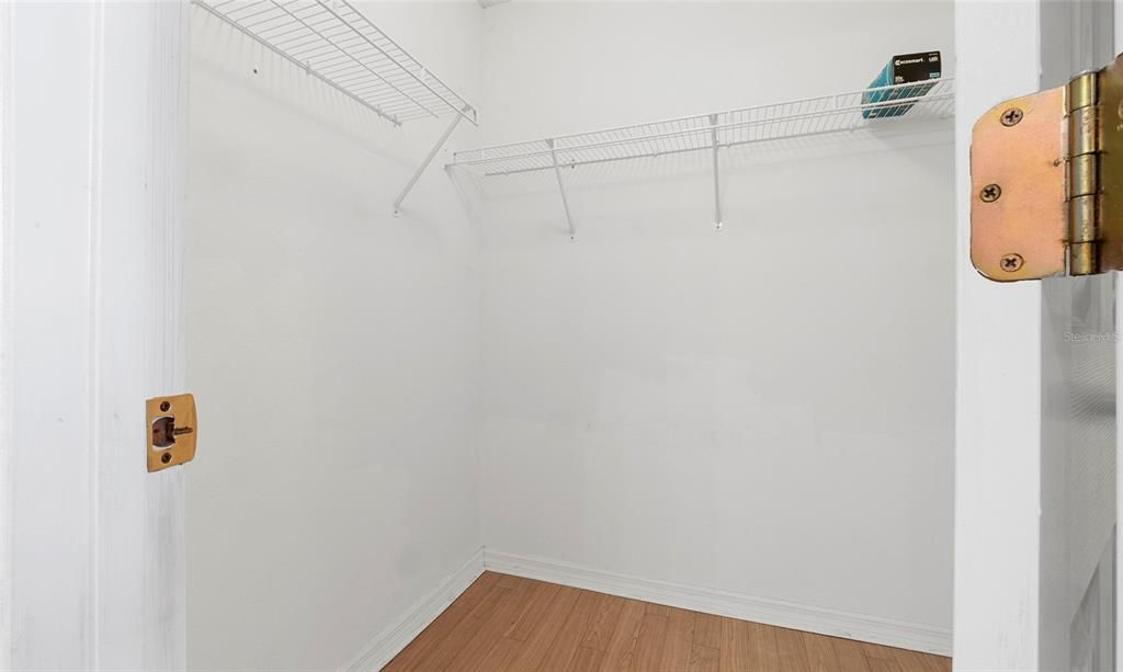 For Sale: $325,000 (3 beds, 2 baths, 1632 Square Feet)