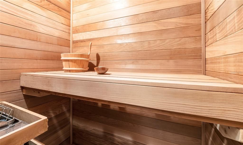 For Sale: $325,000 (3 beds, 2 baths, 1632 Square Feet)