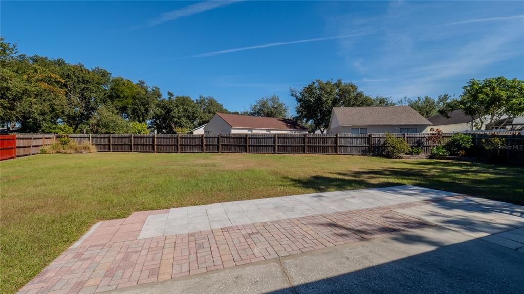 For Sale: $325,000 (3 beds, 2 baths, 1632 Square Feet)