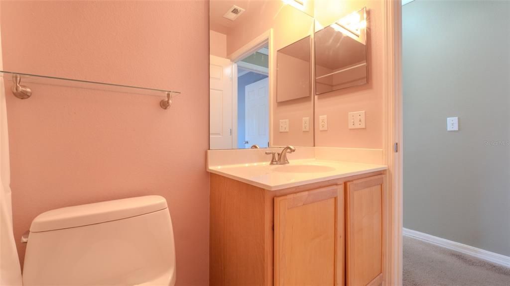 For Sale: $325,000 (3 beds, 2 baths, 1632 Square Feet)