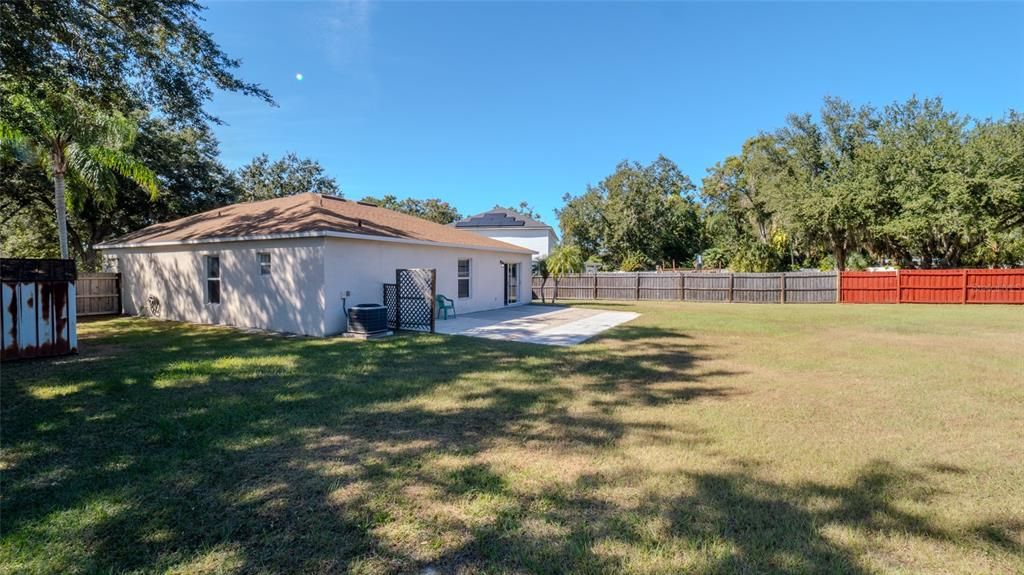 For Sale: $325,000 (3 beds, 2 baths, 1632 Square Feet)