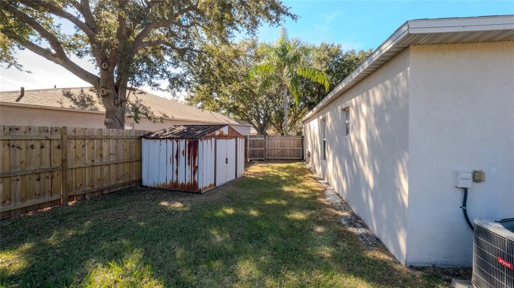 For Sale: $325,000 (3 beds, 2 baths, 1632 Square Feet)