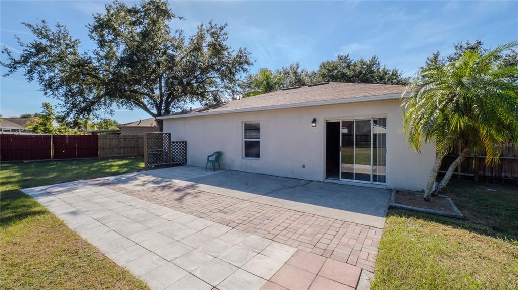 For Sale: $325,000 (3 beds, 2 baths, 1632 Square Feet)