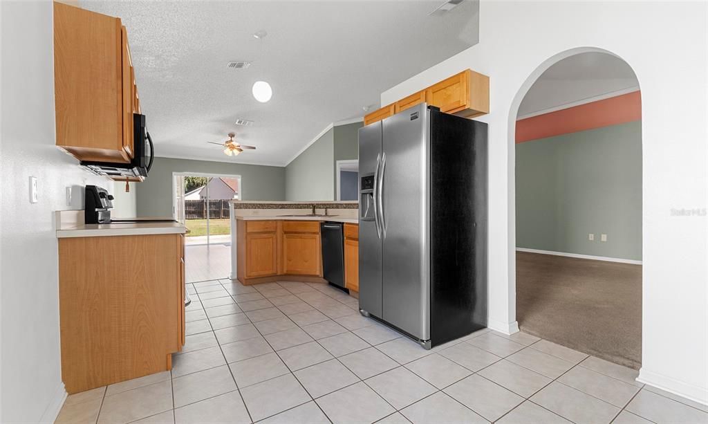 For Sale: $325,000 (3 beds, 2 baths, 1632 Square Feet)