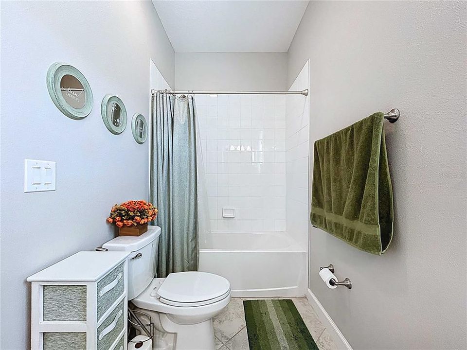 For Sale: $549,000 (4 beds, 3 baths, 2555 Square Feet)