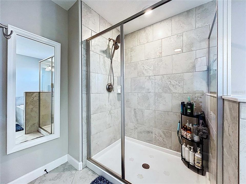 For Sale: $549,000 (4 beds, 3 baths, 2555 Square Feet)