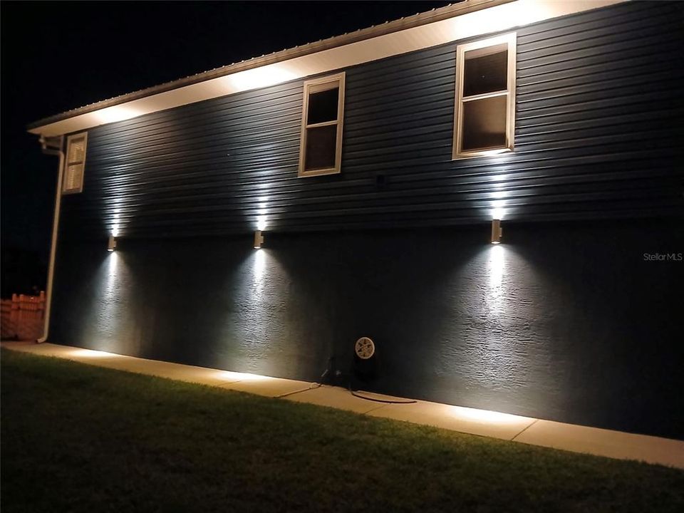 En Venta: $750,000 (3 camas, 2 baños, 2610 Pies cuadrados)