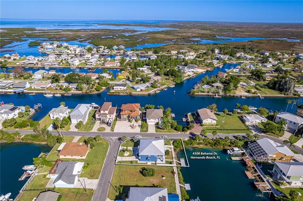 En Venta: $750,000 (3 camas, 2 baños, 2610 Pies cuadrados)