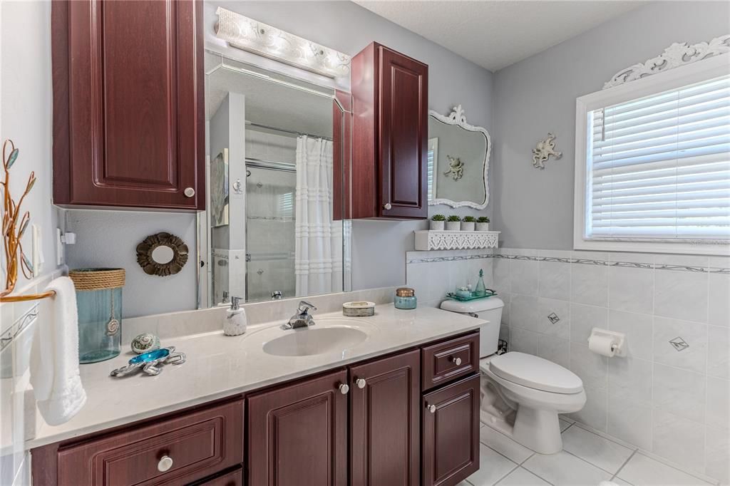 En Venta: $750,000 (3 camas, 2 baños, 2610 Pies cuadrados)