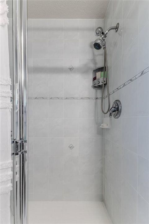 En Venta: $750,000 (3 camas, 2 baños, 2610 Pies cuadrados)