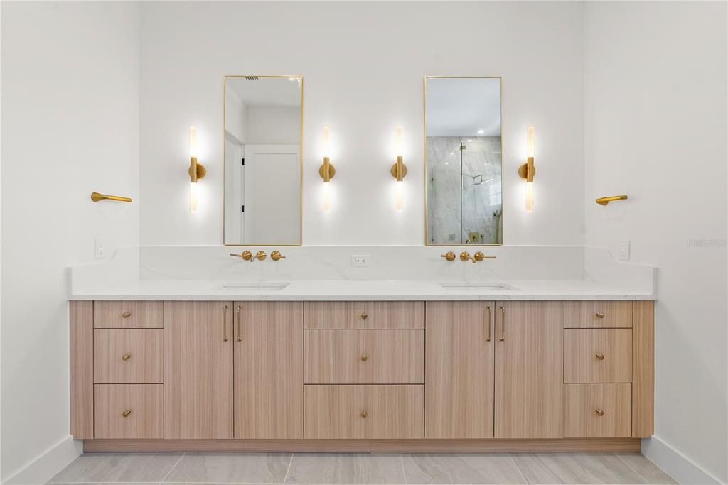 For Sale: $1,795,000 (5 beds, 5 baths, 3820 Square Feet)