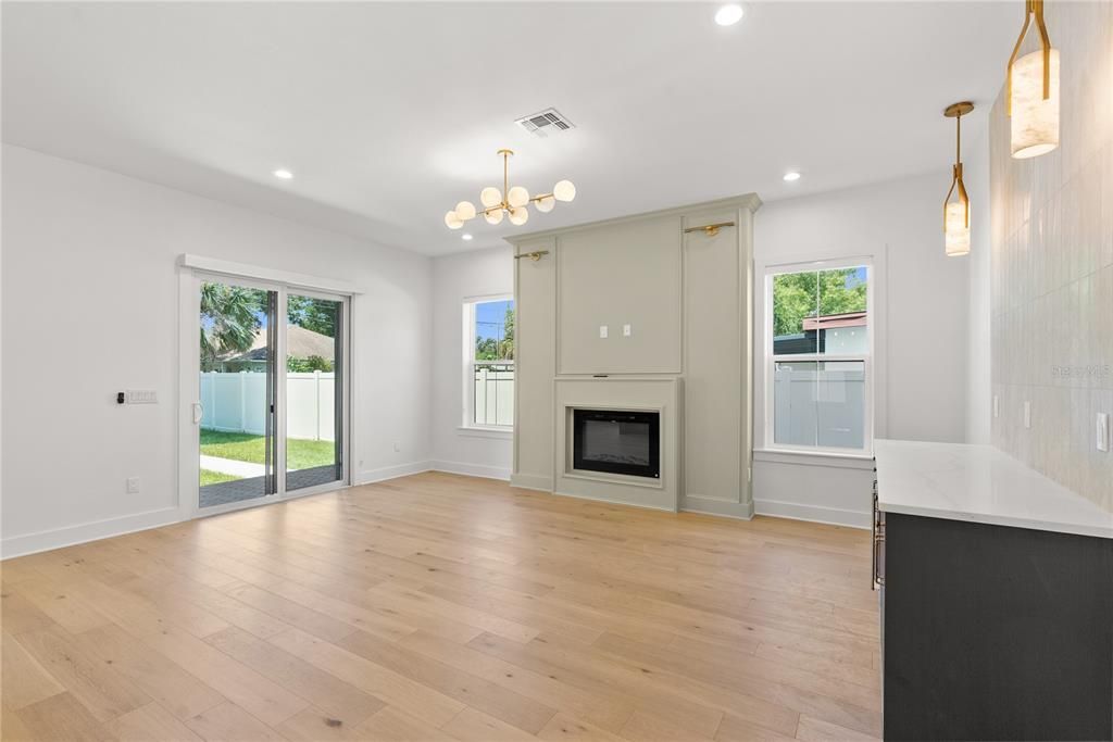 For Sale: $1,795,000 (5 beds, 5 baths, 3820 Square Feet)