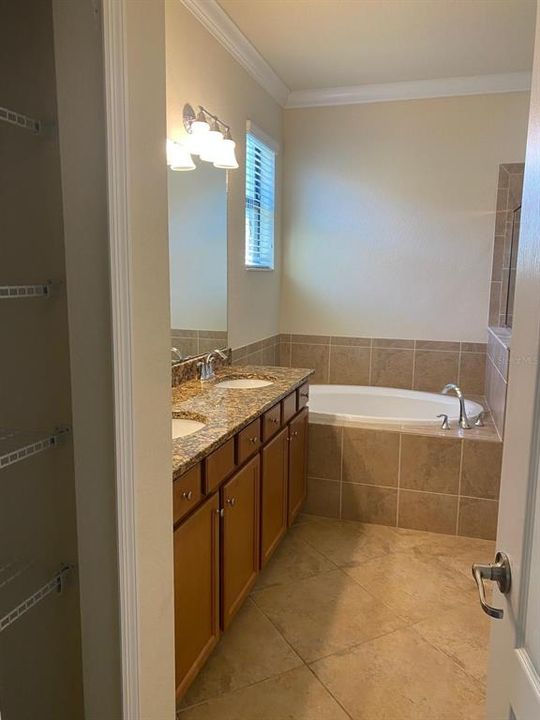 出租: $2,600 (3 贝兹, 2 浴室, 1684 平方英尺)