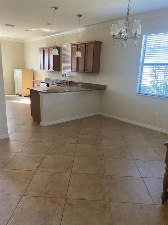 出租: $2,600 (3 贝兹, 2 浴室, 1684 平方英尺)