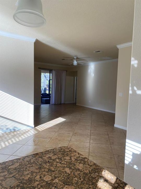 出租: $2,600 (3 贝兹, 2 浴室, 1684 平方英尺)