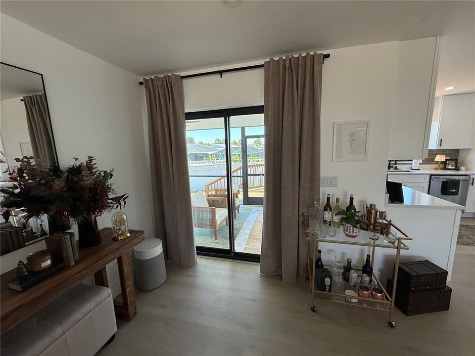 For Rent: $3,975 (3 beds, 2 baths, 1570 Square Feet)