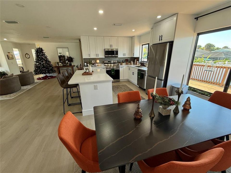 For Rent: $3,975 (3 beds, 2 baths, 1570 Square Feet)