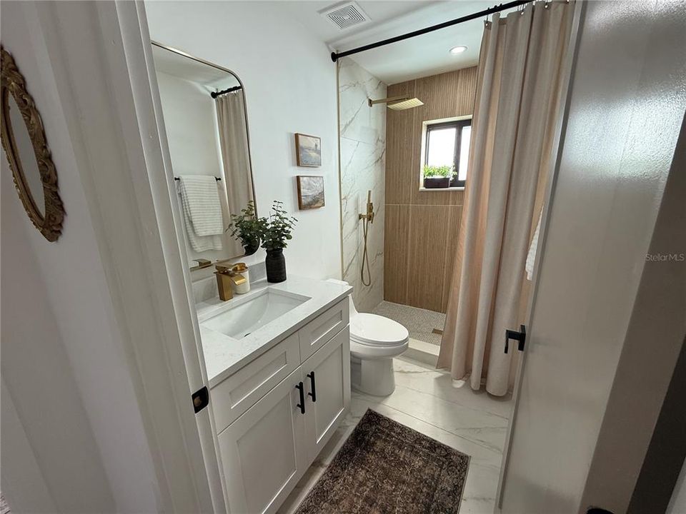 For Rent: $3,975 (3 beds, 2 baths, 1570 Square Feet)