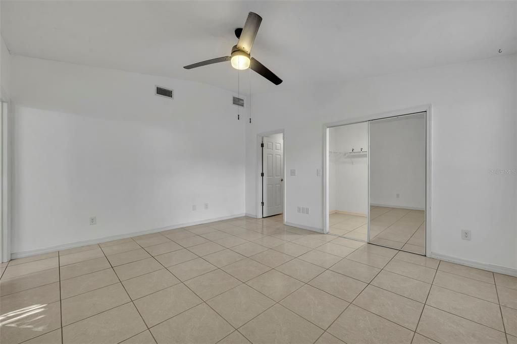 待售: $345,000 (3 贝兹, 2 浴室, 1826 平方英尺)